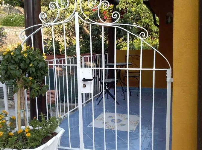 Holiday home Tremetrisopraalmare Maratea